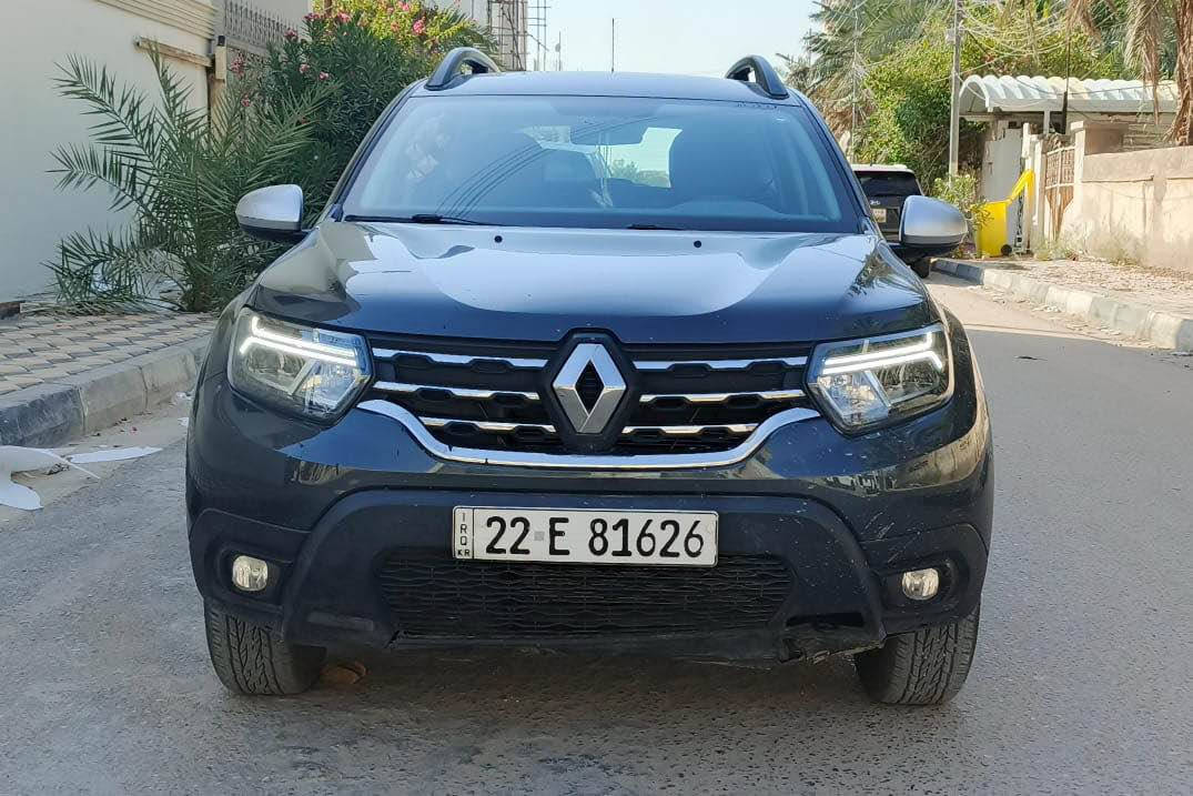 رينو موديل 2023 بيه ملاحظات قليله السياره جديده بيه طلقه بالقماره للاستفسار الاتصال *********** السعر 150 وبيه مجال البصرة, العراق
