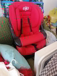 غرفة نوم • نظيف • كراسي أطفال