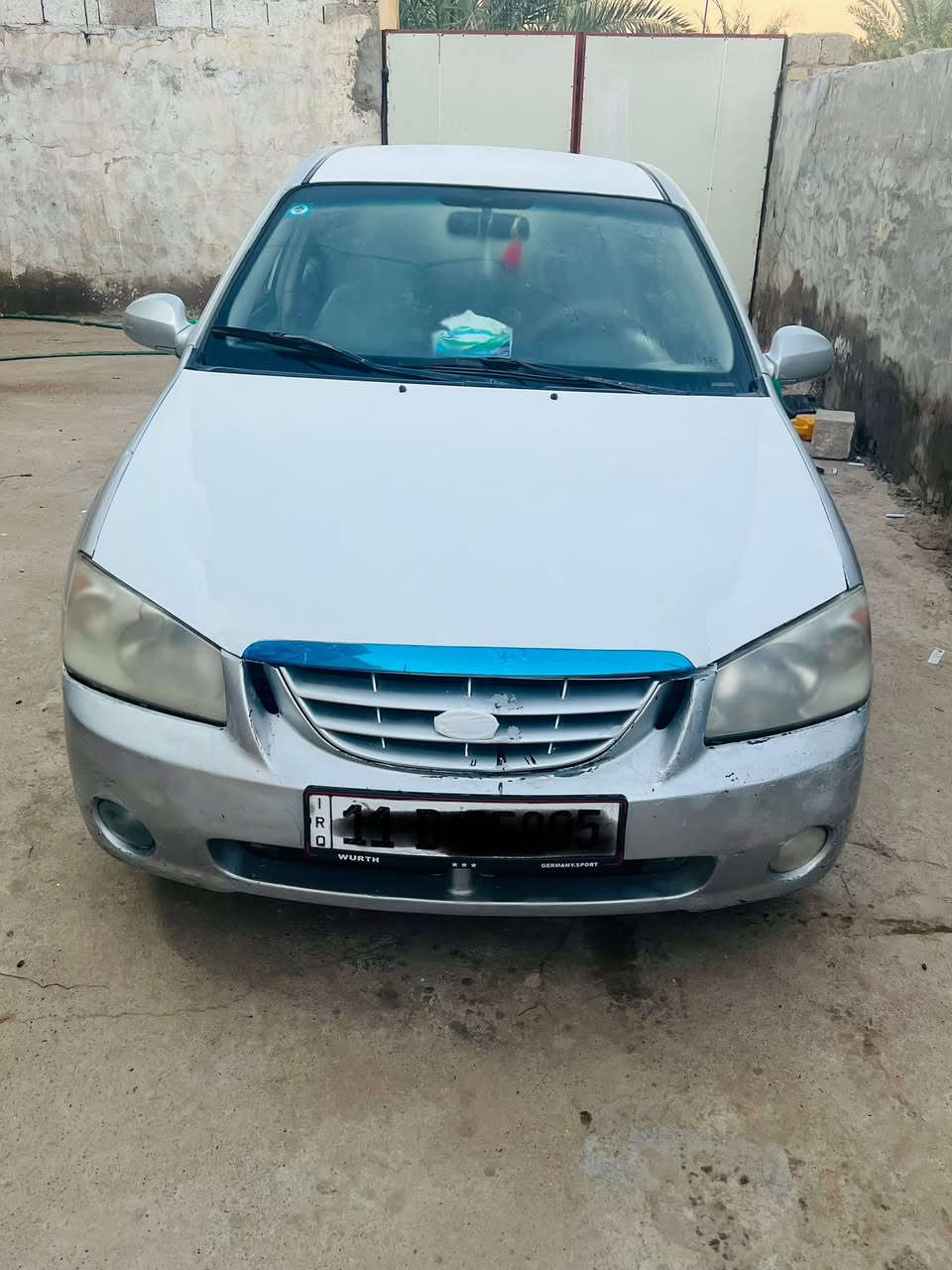 سلام عليكم سبكترا 2004رقم بغداد  الجديد  وارد امريكي ظرره جاملغ خلفي وبيه جرد ومرشوشه جماليه محرك 2000 تخم تاير حداديه كهربائيات دوشمه جاهزه السعر 64 وبيه مجال مراوس ترهم *********** واسط مكانه
