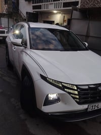 توسان 2024 خليجي مكفول كفاله عامه المواصفات العاديه ماشيه حالياً 32 ال...
