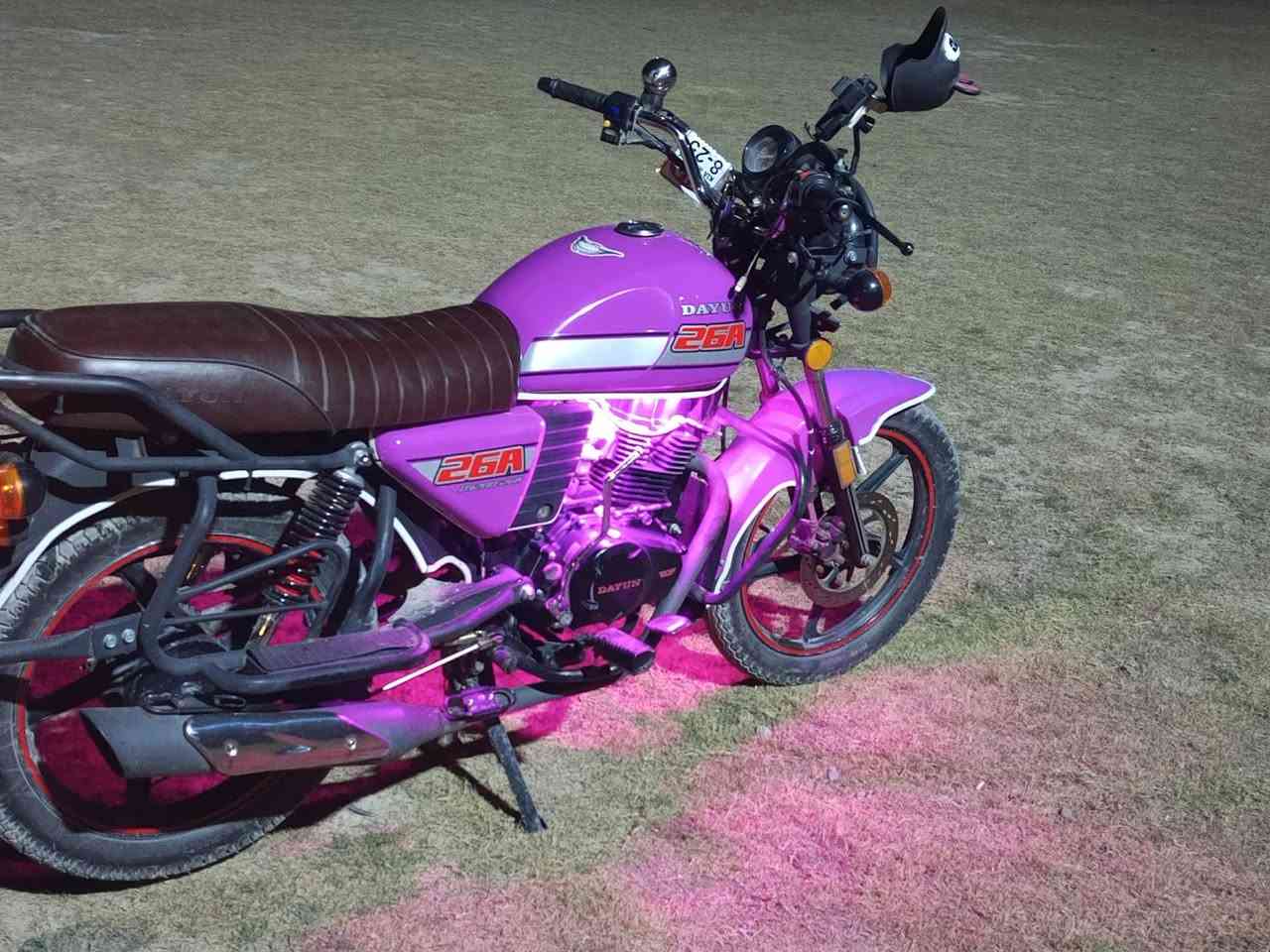 سلام عليكم دراجة البيع موديل 23 مكينه 200 الدراجه كفاله بمليون و 850وبيه مجال قليل ***********
