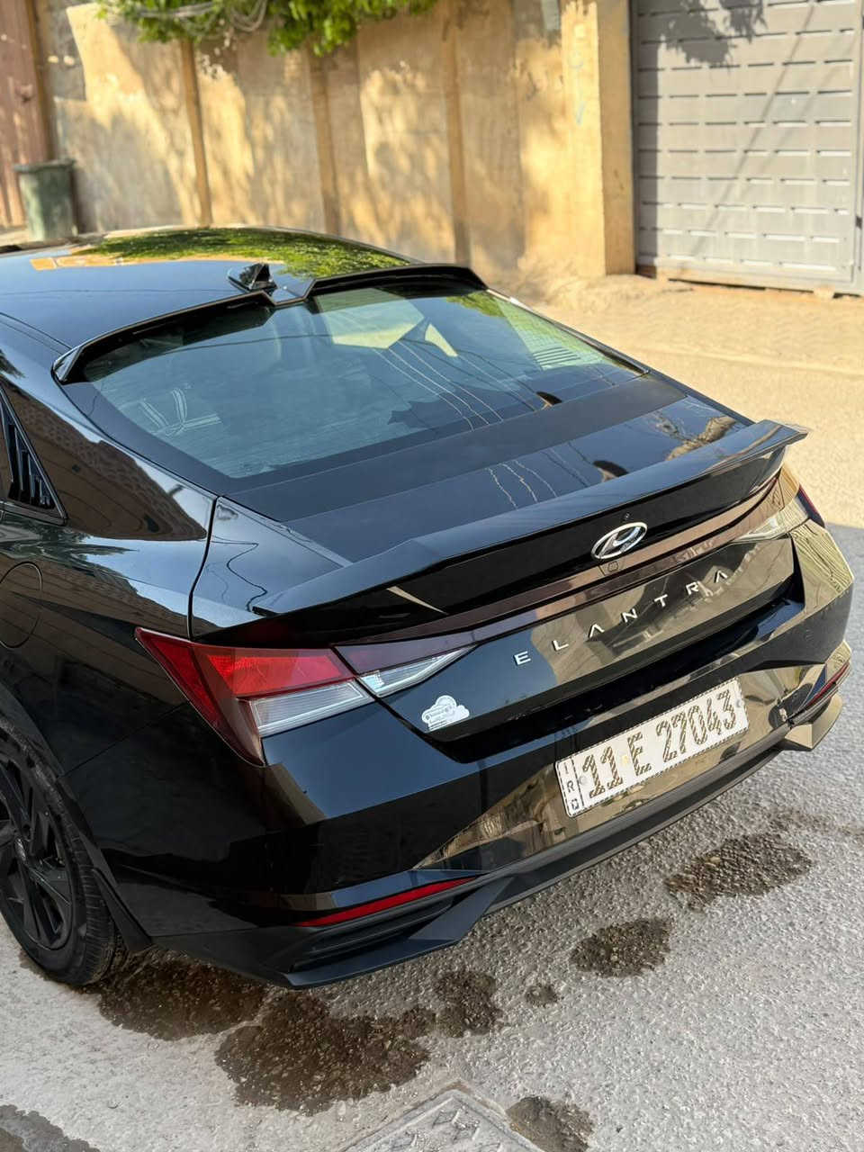 لانتره موديل 22 لبيع فقط السياره حادثه جاملغ وبنيد ورد امريكي وبيه طخه خفيه بل باب الخلفي السياره فول مواصفات بسمي رقم بغداد حلوه السياره ماعيزه شي السعر 130 وبيه مجال حك جيه ***********

