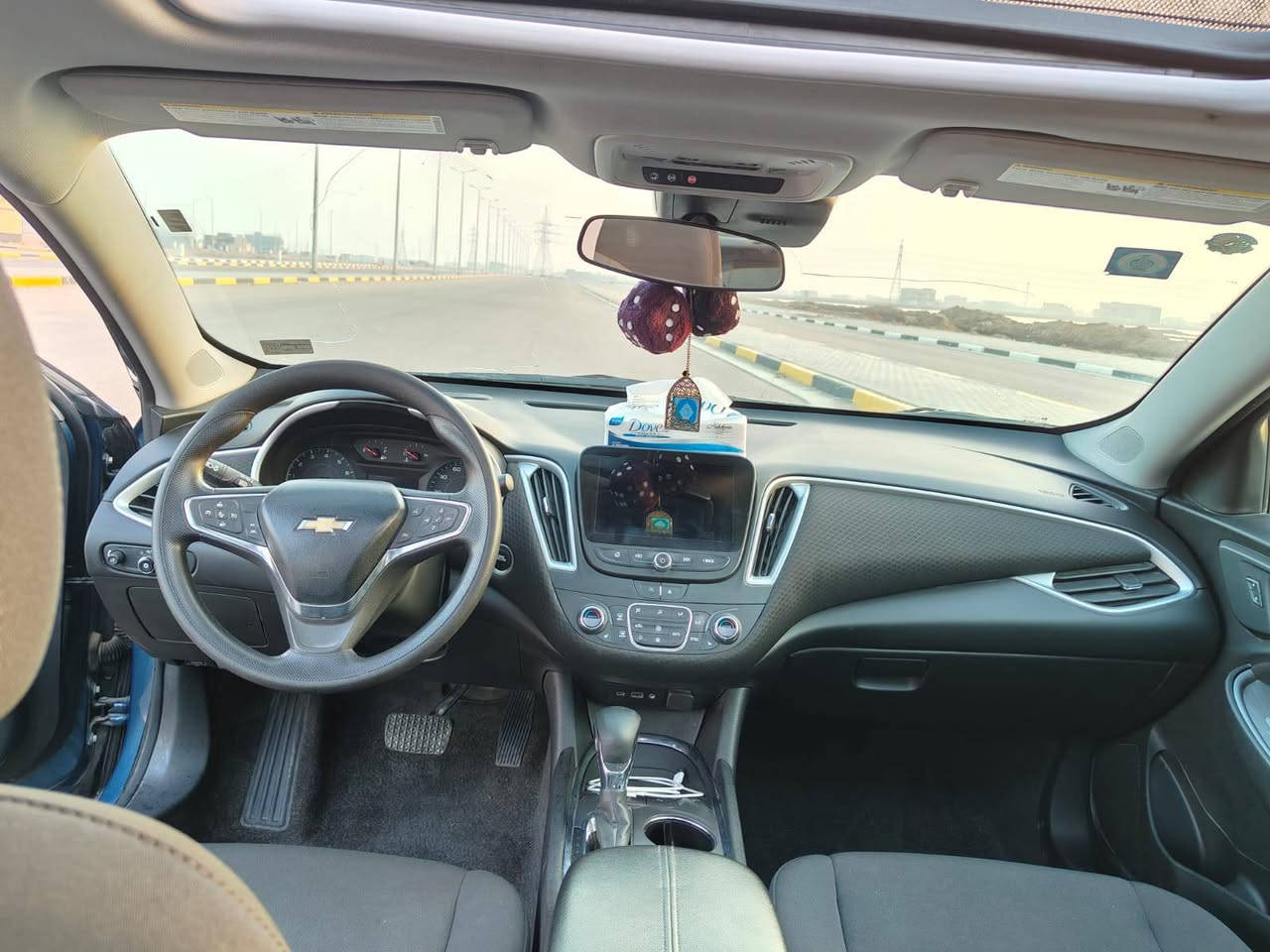 سياره ماليبو مواصفات LT 
1.1
فول مواصفات تتفئه وتبريد 
. تحكم ستيرن 
. تحدين مسار 
.حساسات خلفيه و اماميه 
. تبريد قطعتين 
. بنو راما 
. تتفئه بالكشنات 
. شاشه جبيره 
.ماشيه 51ميل 
. مكينتها 1.5 تيربو 
. وبعد بيها هواي مواصفات لضرر مثل ما موضح بالصوره 
لسياره حره ب اسمي 
سعرها . 165 وبيها مجال حك لجيه 
للستفسار اكثر التصال ع رقم مكلف بالنشر 
***********
