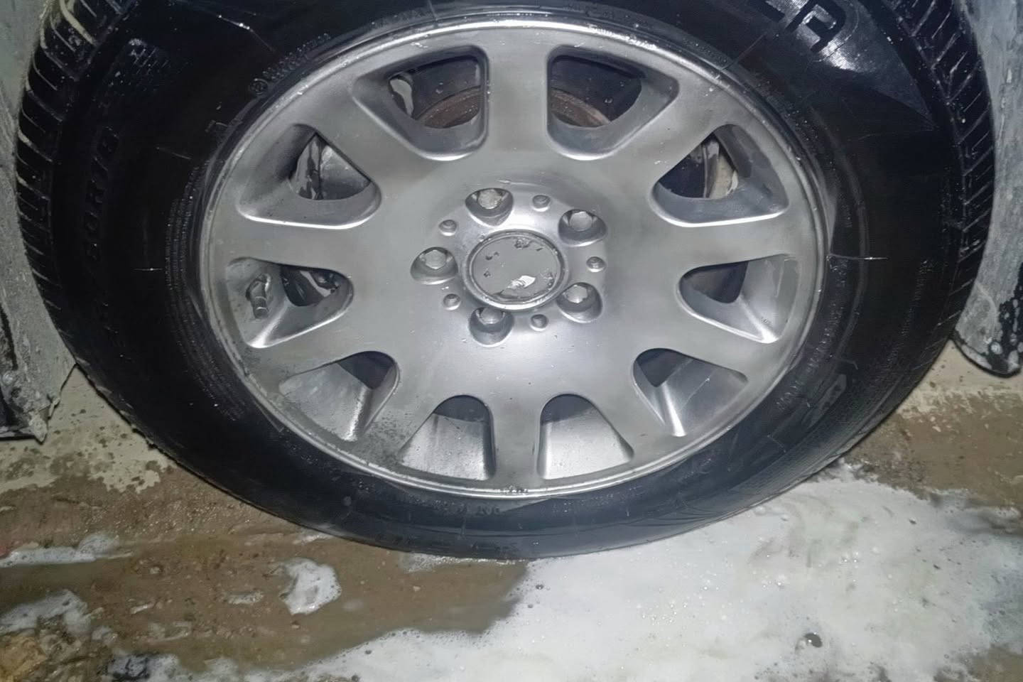 تخم حجم ١٦ هو وتايرات مراوس بحجم ١٧ هو وتايرات ***********
