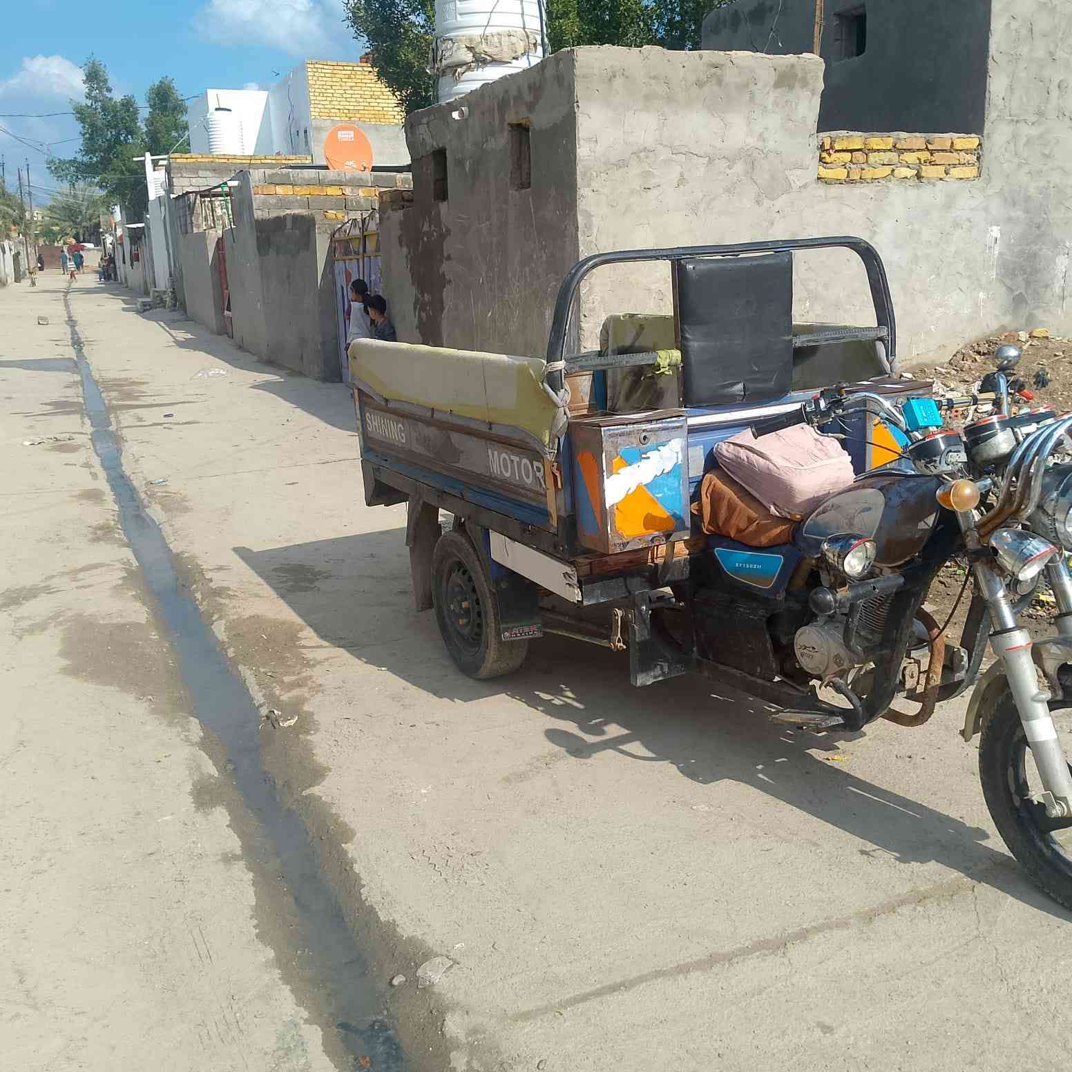 يا الله للبيع جمره موديل 14وراق اصوليه مكفوله ركبه شاصي مكينه 22 كرهبايات كله شغاله 
مكاني بابل لحمزه لغربي لسعر مليون وربع الله شاهد لستوته جديده لا تشوفها جارده برغي ما تخسر عليها ***********
