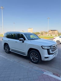 لاند كروزر VXR • ٢٠٢٢ • ٦٢ الف