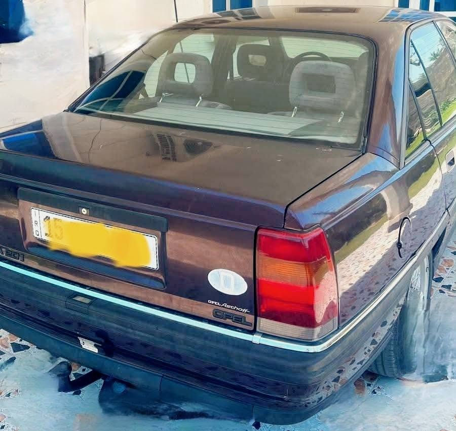 أول اوميكا سيدي كرستال محرك 2000  مال شركة 93 هزه جديده وبسمي تحويل ثاني يوم شرط تراي على خط السريع كشانه مال شركة بطاين مال شركة ويل كب بطاين مال سقف مال شركة كهربائيات كلها شغاله حتى لايت الرقم والبنيد شغال والسوك بي أشكال اكو حتى ب 19 ورقه
هزه جديده وبسمي تحويل ثاني يوم
سعرها 43 ورقه بيها مجال حگ الجيه
***********
