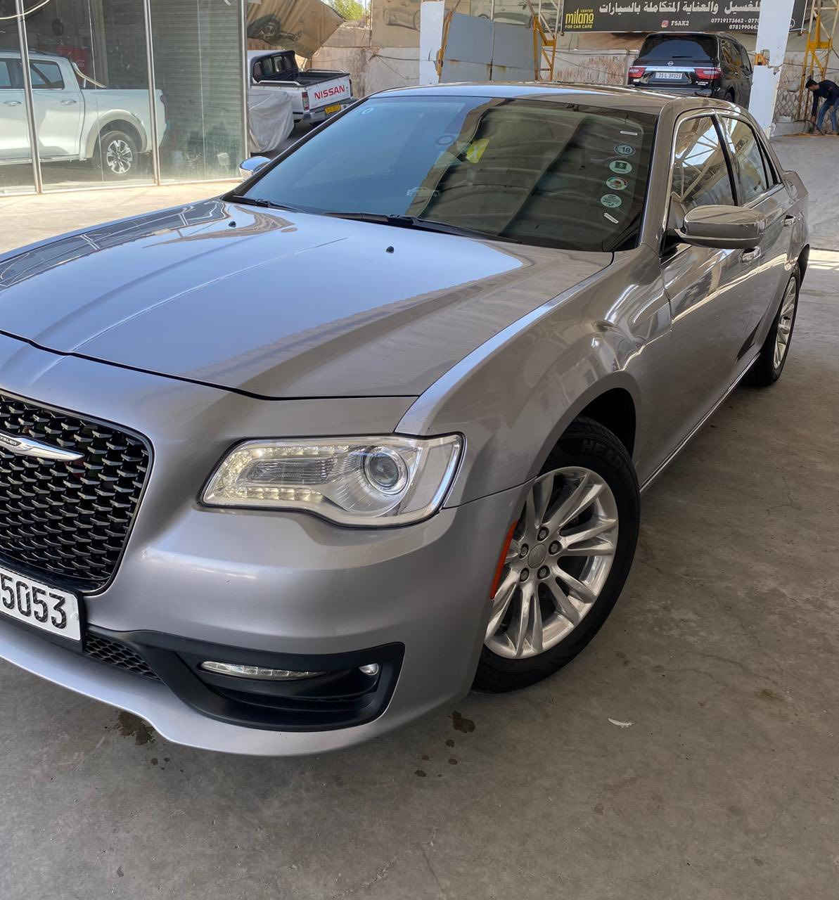 كرايسلر أوبما الفئه C فول مواصفات
الموديل 2016 محدث 2021 
رقم بصره الدولي بأسمي تستلم جاهز بأسم المشتري مكفوله كفاله عامه عدى الجاملغ الأمامي الأيسر ماشيه 51 الف فقط السياره جاهزه من كلشي 
للبيع أو مرواس 
مكان السياره البصره المعقل 

للأستفسار ***********
