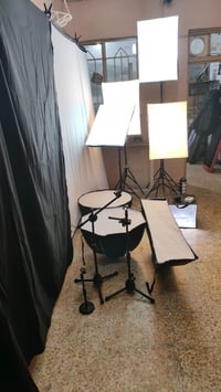 للبيع استوديو تصوير متكامل مع جميع الحوامل والإضاءات استوديو تصوير جاه...