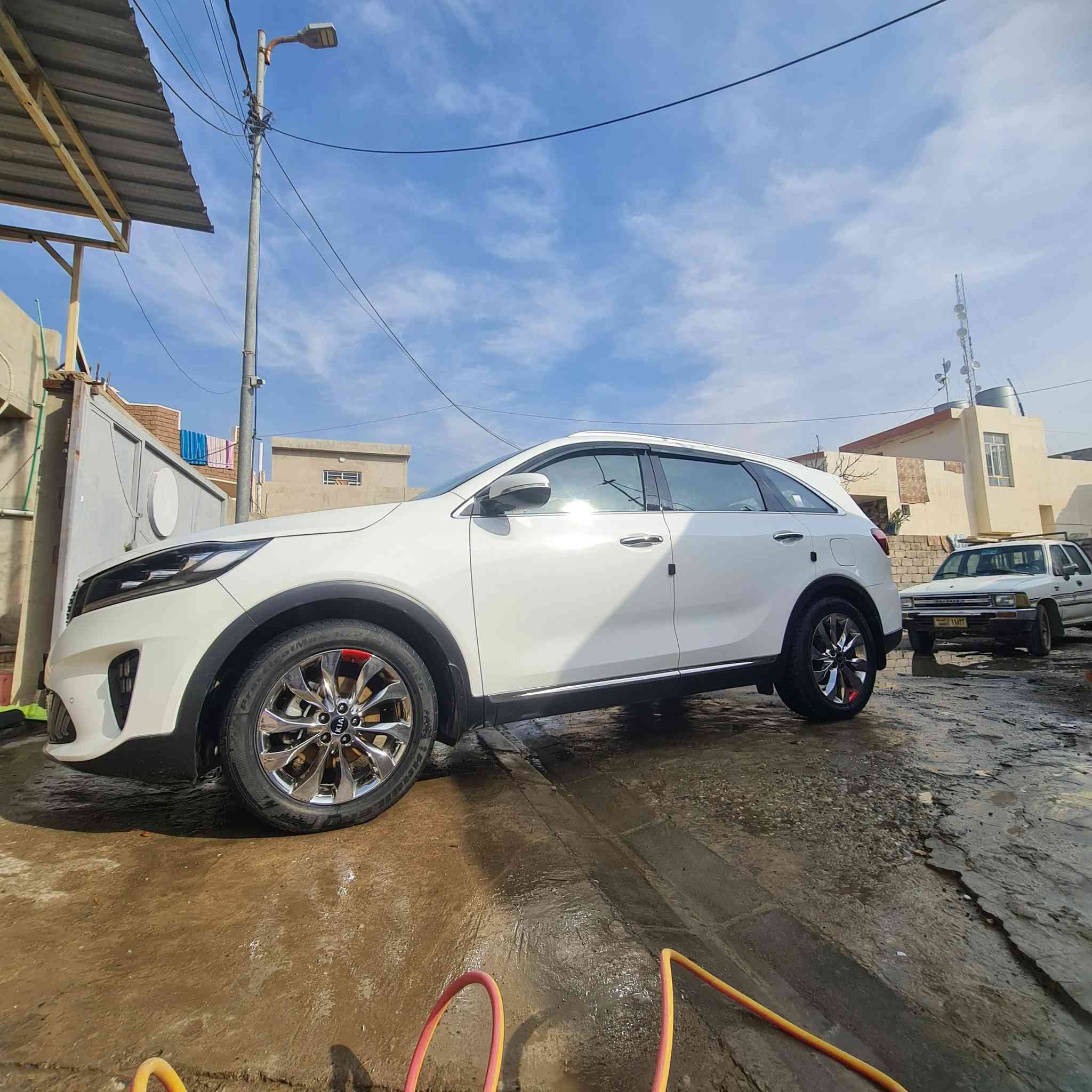 سلام عليكم
سورنتو 2020 خليجي 
6سلندر
ماشيه 80
7راكب
رقم أربيل
عنوان موصل أيسر
رقم الهاتف ***********
