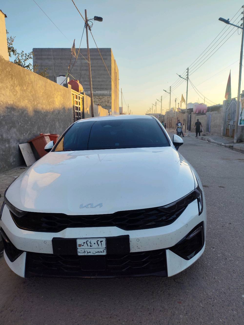 كيه فايف موديل 2024 وراد كوري فول مواصفات ماعده فتحه غاز بلاد محرك الفين دوش سياره كفاله لون ابيض صدفي لوم مميز بدون رقم بصره تسجل جميل محافظات ماعده لإقليم 
سياره ممشى 80  مكاني بصره  علمن وكيل كل محافظة عندي بصم 