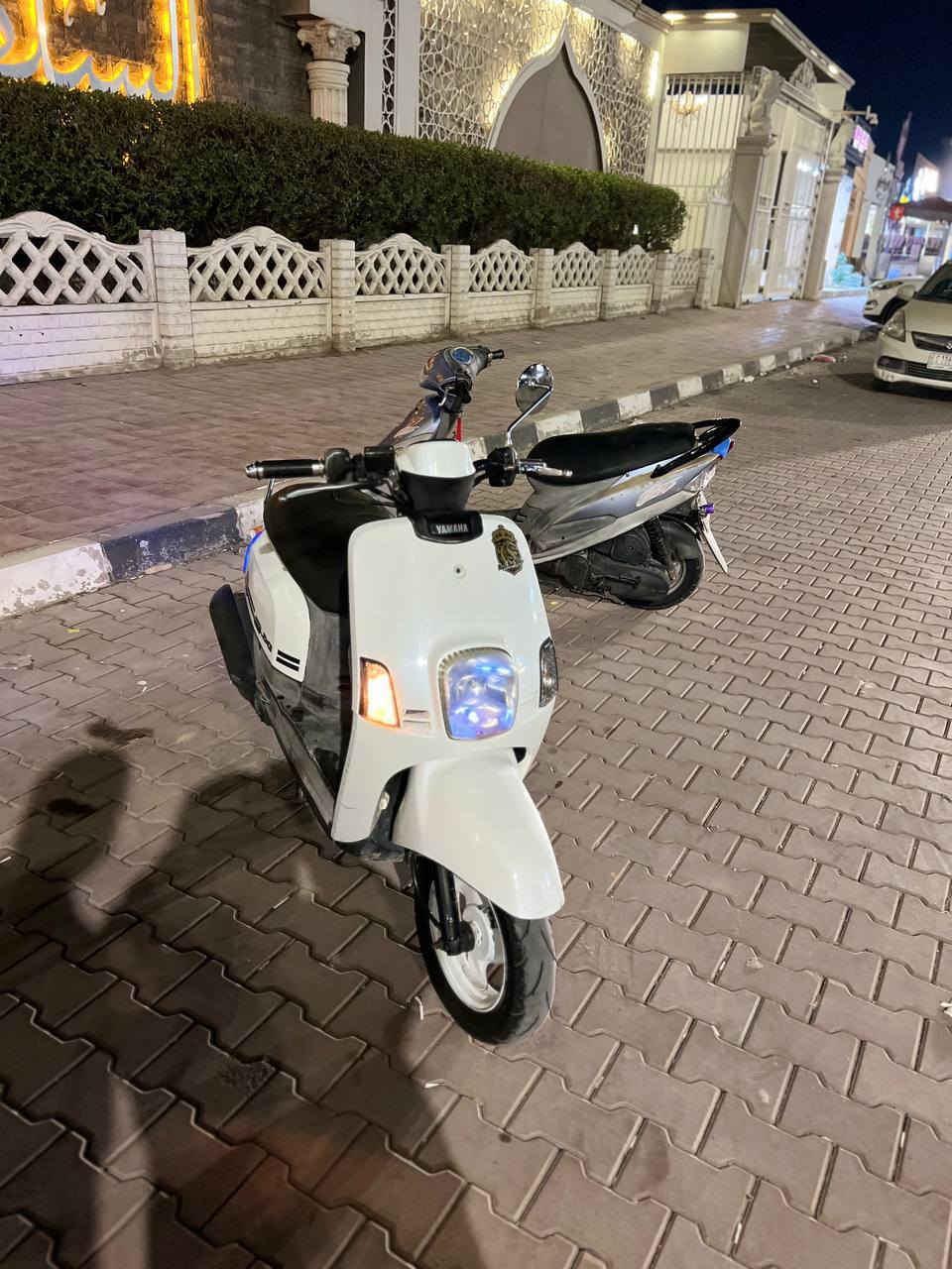 سلام عليكم
دراجه بوليس نوزل
ختم واحد 
بيه زوج تايرات  
برغي ما عايزه مال جناي 
الي يريده الاتصال عل رقم ***********
المكان نجف سعر 850وبيهامجال
