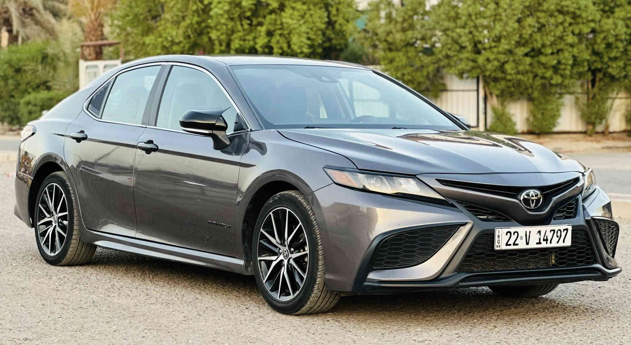 السلام عليكم ( للبيع فقط بدون مراوس )
للاستفسار 077131293 تيوتا كامري موديل (2023)SE السياره جديده دخول  وترقيم جديد رقم اربيل تحويل  ثاني يوم تحويل لون شمباني  لامع ميتاليك
ضرر السياره باب خلفي وربع الباب الامامي ونزال الجاملغ وصور الحدث بالمنشور. قطعه كلير امريكه. 
( السيارة جديده واحلى من الصور )
السيارة جديده جدا 
ملاحضة ✅✅ السيارة بدوووون ايرررررباك 
((حجر البيئة مكفول وبشرط عل فحص))
( المواصفات  )
شاشة جبيرة. 
نضام car play + AUTO ANDROIOD
نضام خرائط وانترنيت 
نضام ABS
كاميرا دوارة
سبايدر خلفي 
اوتو هولد 
كشن كهرباء 
منافذ شحن 
شفتات استيرن 
اشاير بالمري الجانبيه 
كشنات جلد اسود 
دركه جلد اخياط 
تحديد مسار
نضام مانع تصادم 
تبريد شاشه بيانو 
سياقة الكترونية
رادار امامي 
لايتات زنون عدسات عالي وناصي 
جي بي اس 
نضام نورمان ايكو وسبورت 
نضام مانع انزلاق 
لايتات عالي اوتو يشتغل عند الضلام  
محرك 2500 المرغوب
السيارة كلش جديدة زيرو ومكفولة من اي عطل
بعدها بلزكات الشركة وجياسة الشركة ✅✔️
السيارة جديدة جدا واحلى من الصور واي نقص مابيها من كل النواحي 
ارضيات الشركة ربل + الصندوك + كتلوكات الشركة + فلينة وغراض الشركة كلهن موجودات 
مكاني بغداد شارع فلسطين واتساب ***********
