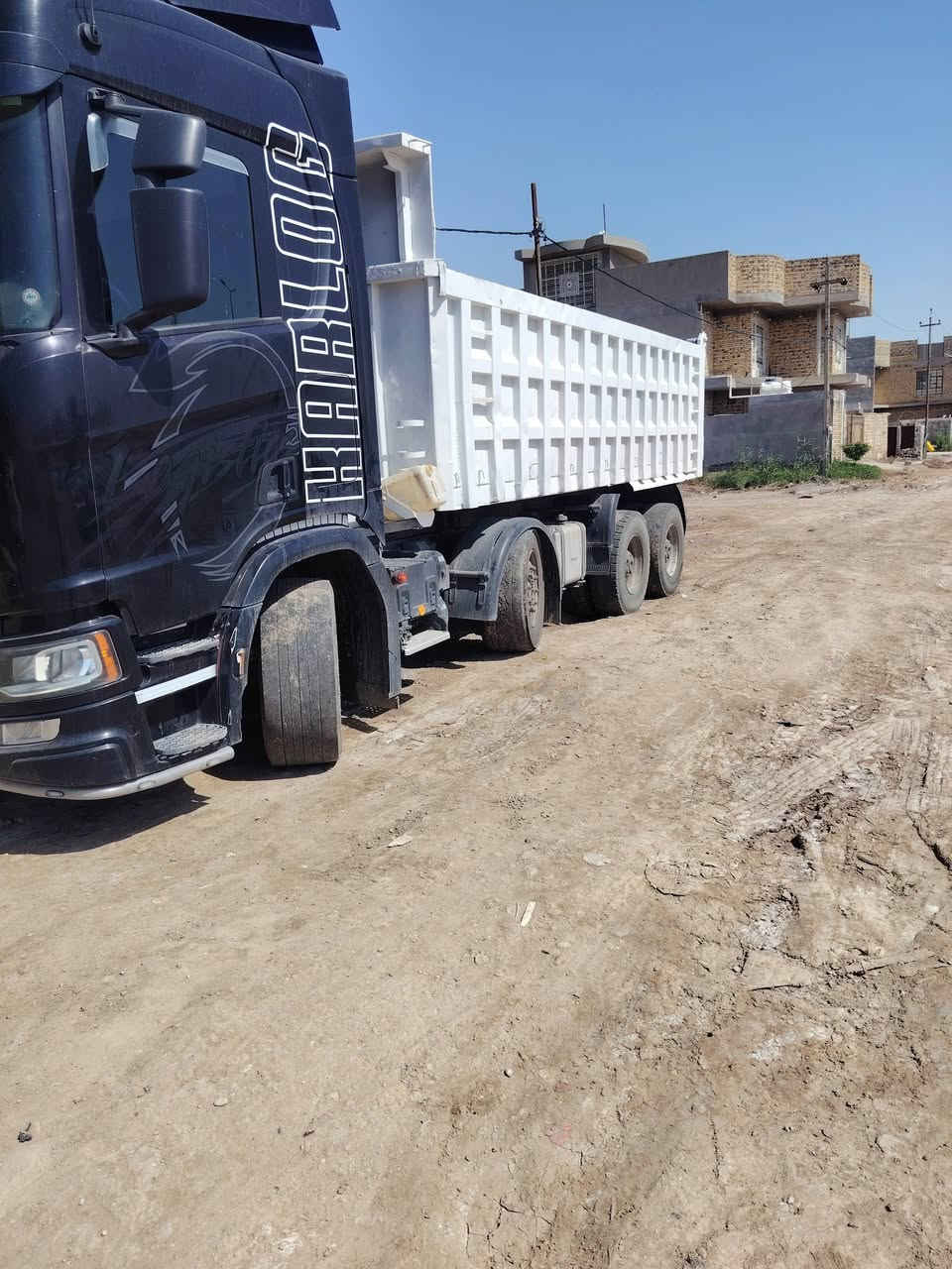 بدي للبيع كامل العنوان الدوانيه *********** او *********** السعر نضافه فول الطول 6 متر
