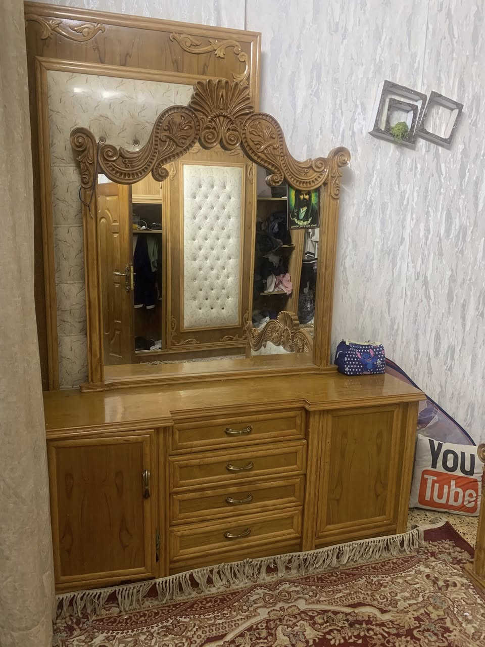 اخشاب صاج تزكام للبيع سعرها مليون 600 رقم تلفون ***********متوفر واتساب العنوان بغداد البلديات الصحفين
