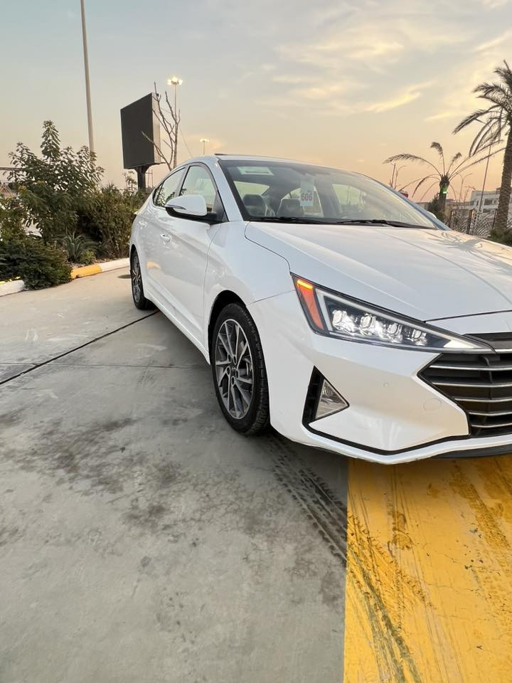 سلام عليكم عندي النترا ٢٠٢٠ وارد امريكي ماشيه ٨٢ حقيقي سياره بدون ضرر بس دعميه إماميه شرط بدون دواخل فول موصفات واحد عله واحد سياره عله وضع شركه كير ايتي سياره احله من صور مكان سياره ديالي بعقوبة رقم ***********
