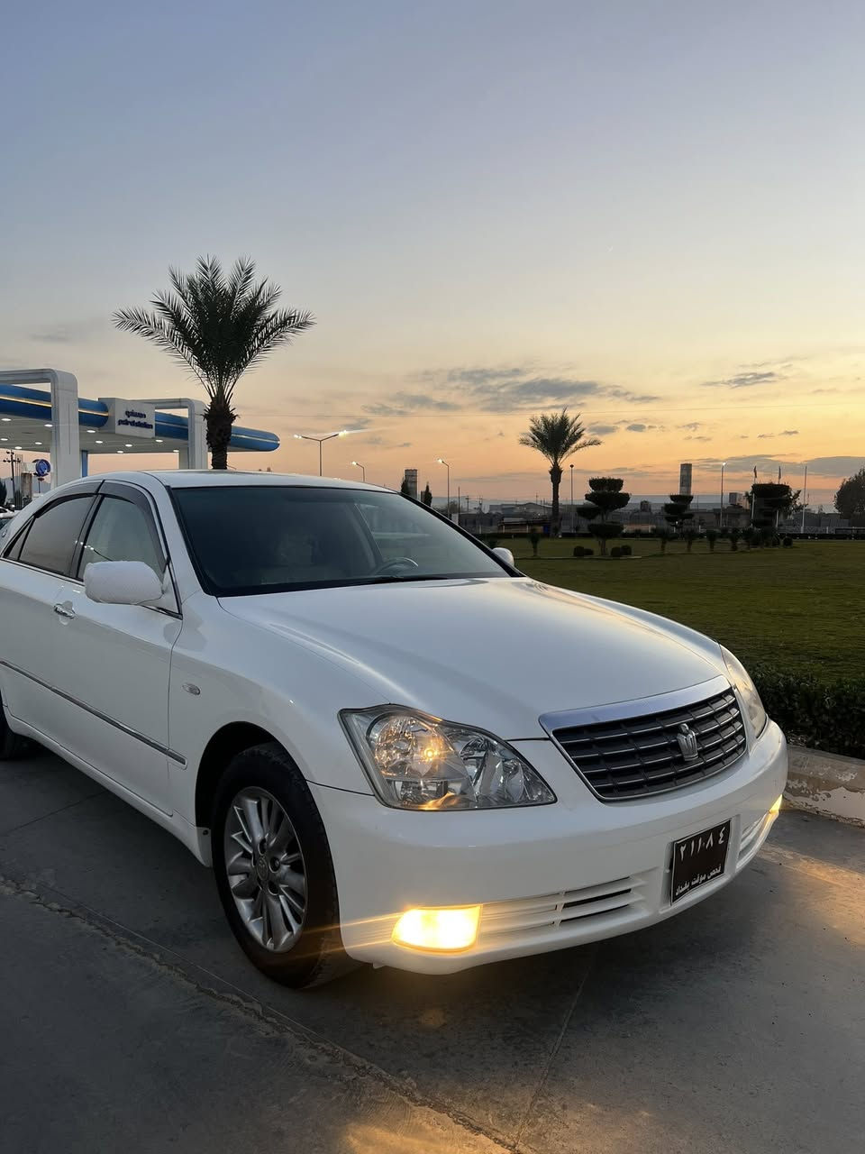 ماشەللە لەماڵی هەموو لایەک
شاهینە ١٨٠ گێر گەورە
تازە داخڵ کامل جایز
٢ دوگمە
ناو زەرد
تەبرید ساردو گەرم بەشەرت
توندو تۆڵی بەشەرت
دەعمو لێدراو بەشەرت
سەقفو عیزام بەشەرت
چوار تایەو ویلی لۆکی لەسەرە
جامی دواوەو پێشم هەڵگرتوە
ڕۆنم تازە گۆڕیوە
سەیارەکە ماڵی دۆستە

٤٨ گەڵاو مەجالێکی برایانە

گەر موشتەری تێل بکە
وەتس ئاپ-***********
