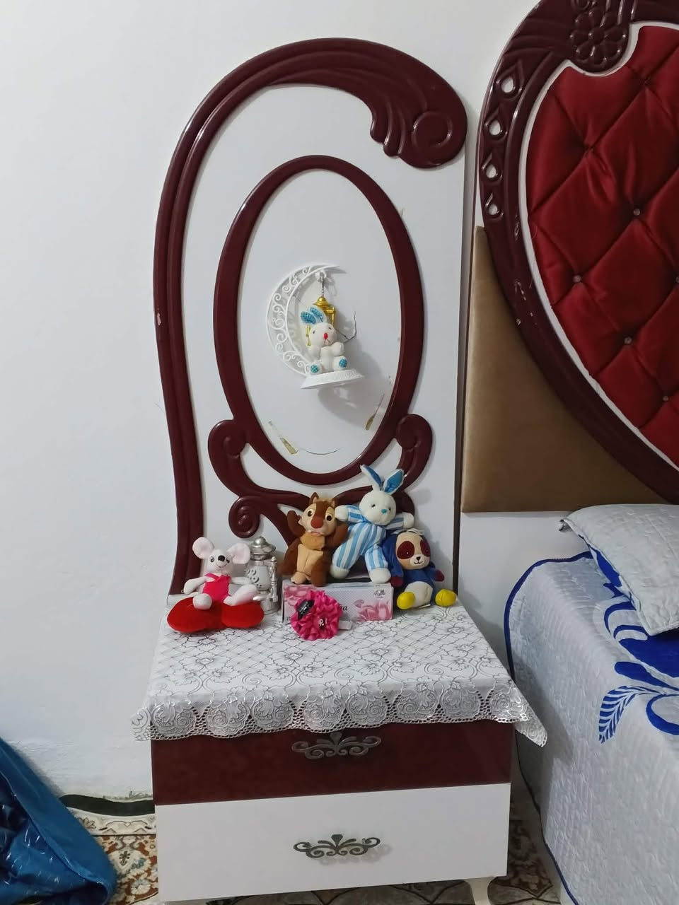 غرفه تركي نظيفه وضخمه مبيها اي نقص سعرها ٢٥٠ قفل
كنتور تسكام استعمال ١٠ ايام فقط سعره ١٠٠شراي اتصل مكاني بل حمزه بيع مستعجل ماعندي توصيل
الحمزه حي الحسين 
***********
بس كلوله من طرف اميره رجاءا
