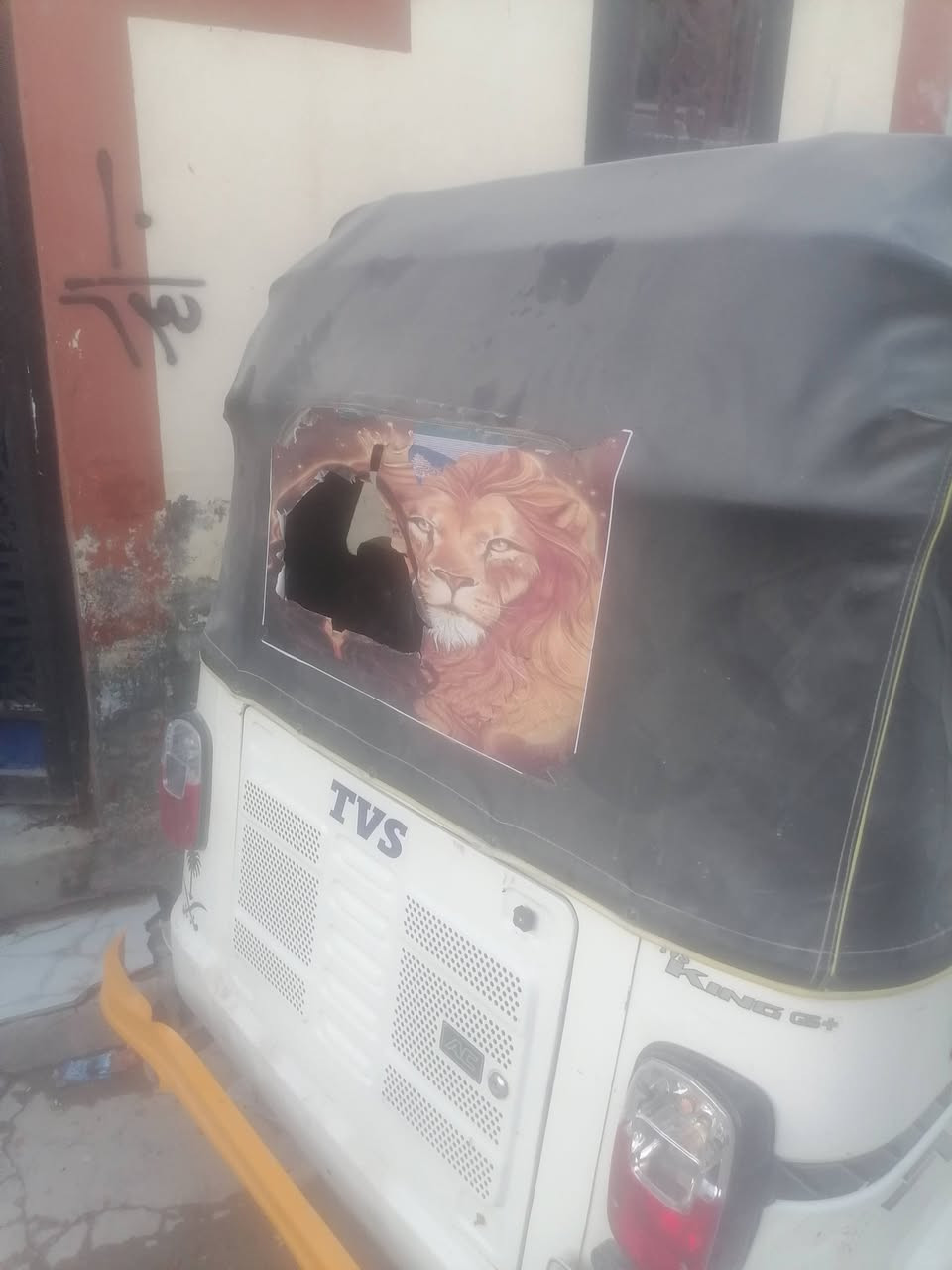 تكتك موديل 22رقم وسنويه تكتك خير من الله مجفته بوشه وبستم شركه 7 بيه مجال ***********
