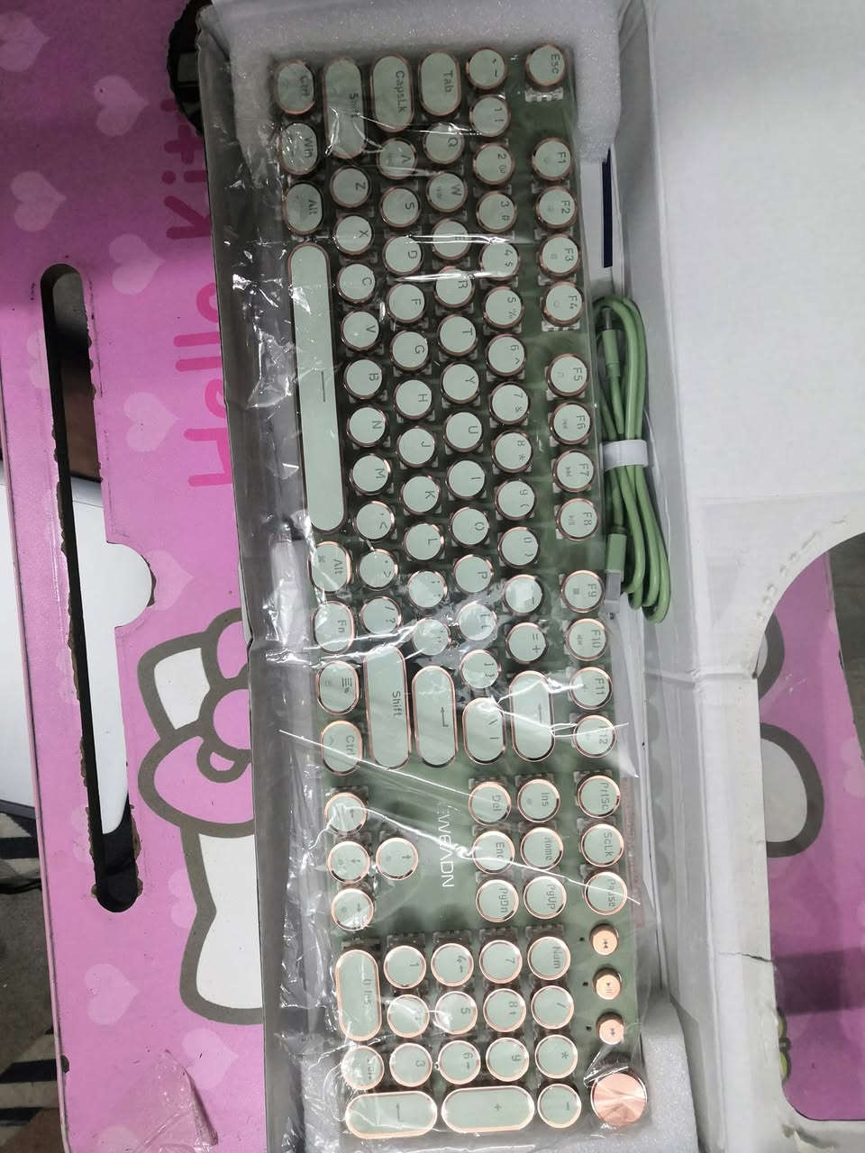 السلام عليكم عندي كيبورد ميكانيكي قيمو بل يرضي الله


**إذا كنت صاحب هذا الإعلان وتريد حذفه لأي سبب، رجاءا أرسل رسالة إلى الدعم الفني**