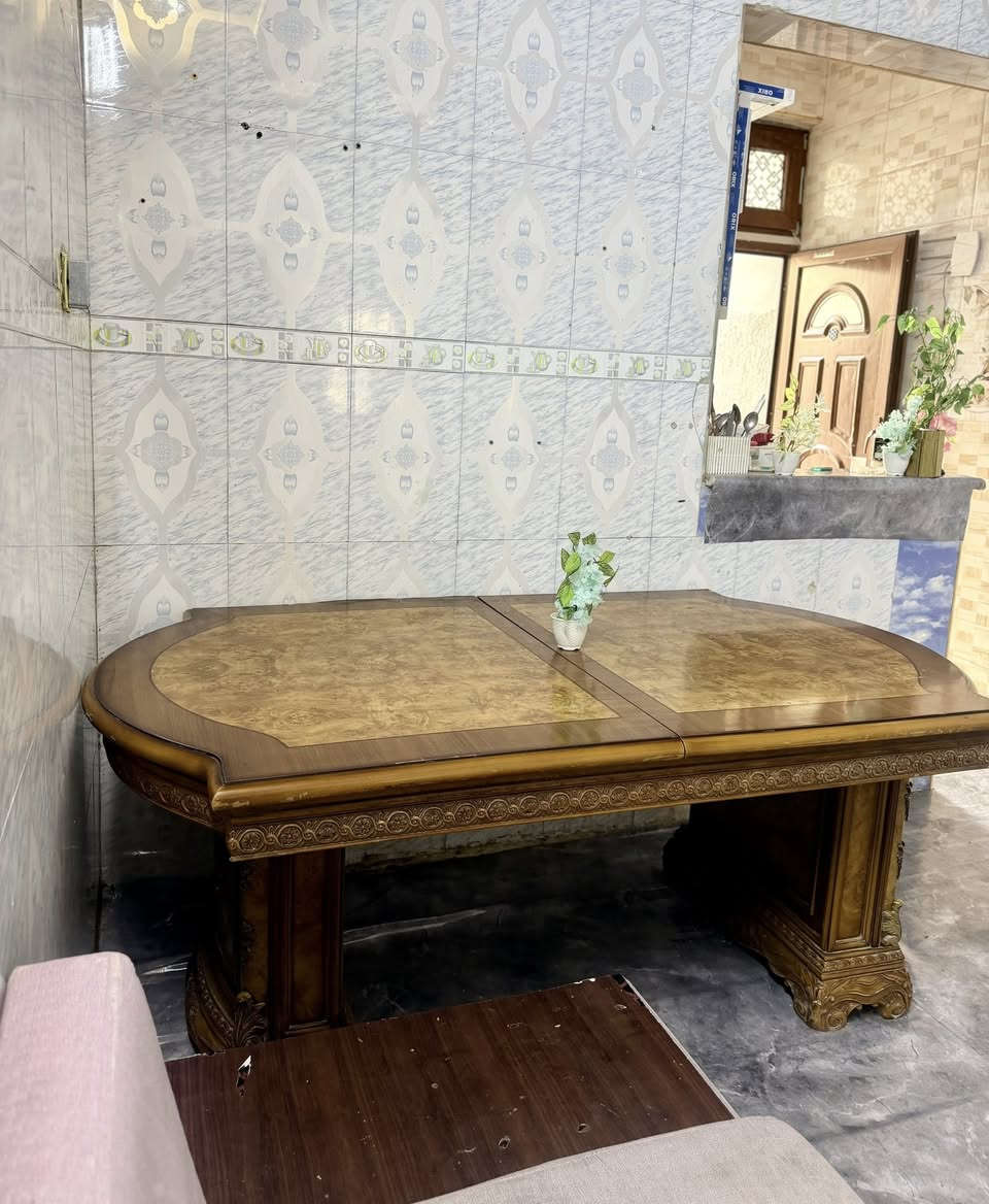 ميز طعام ٣ قطع نظيف جداً الثقيل
الطول ١٩٠ العرض ١٠٩ 
قيم واخذ مكاني نجف مهندسين


**إذا كنت صاحب هذا الإعلان وتريد حذفه لأي سبب، رجاءا أرسل رسالة إلى الدعم الفني**