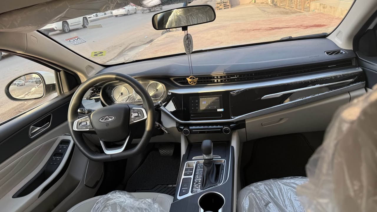 شيري اريزو 5
موديل 2025 حره السياره رقم اربيل موجوده بالبصره
كفاله عامه على وضع الشركه بس مدوشم الارضيه جلد
دفتر ضمان موجود بيها 6 سنوات يشمل 
گير محرك بدي كهربائيات منظومه تبريد.

سياره ماشيه 4000 صار شهر ماخذها
سعر السياره  110 ورقه قفل قفل
رجائا الي مو شراي لايجي ويكسر بالسعر
السوك موجود كلشي بيه
ما متواجد بالفيس فقط اتصال و وتساب
*********** البصرة, العراق
