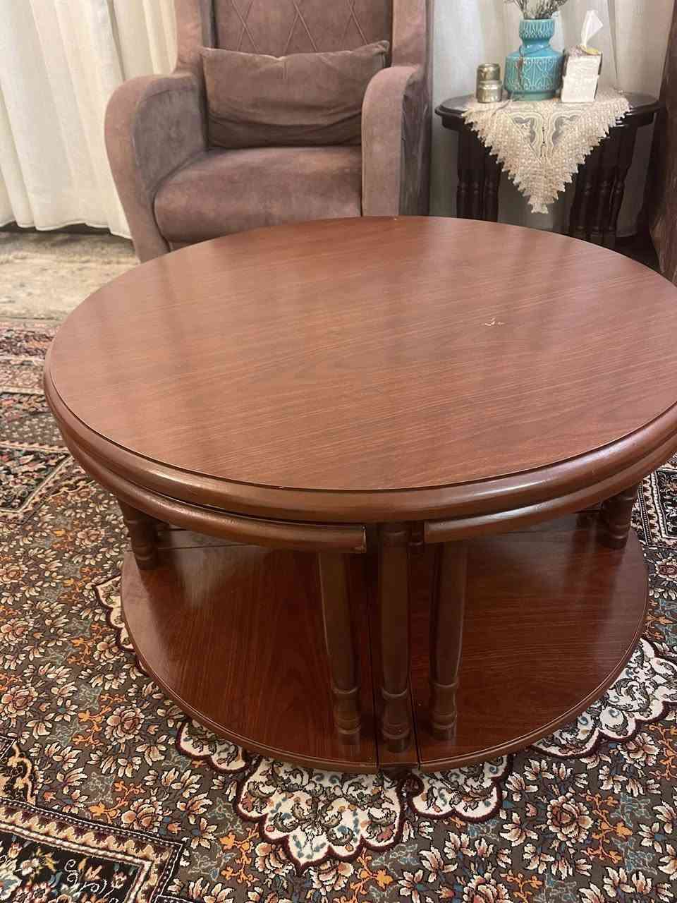 ميز وسطي دائري يحتوي ٤ طبلات ضمن الميز يخبل وكلش حلو مابي اي عيب بس خدش صغير ويتغطى بالتحفيات مستعمل نضيف والسعر بي مجال وتدللون 75,000دينار


**إذا كنت صاحب هذا الإعلان وتريد حذفه لأي سبب، رجاءا أرسل رسالة إلى الدعم الفني**