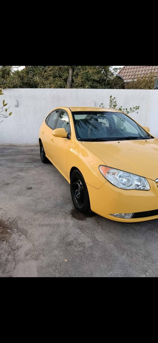 السلام عليكم النترا 2009 مكينة 2000 جاهزه من كل النواحي تحويل رقم بغداد بيها جاملغ اماني مبدل فقط حادث من امريكا جاملغ خلفي السيارة ليبل واحد كير مكينه صدر تخم تاير تبريد كله جديد السعر 93$ بيها مجال بسيط الامين الثانيه ***********
