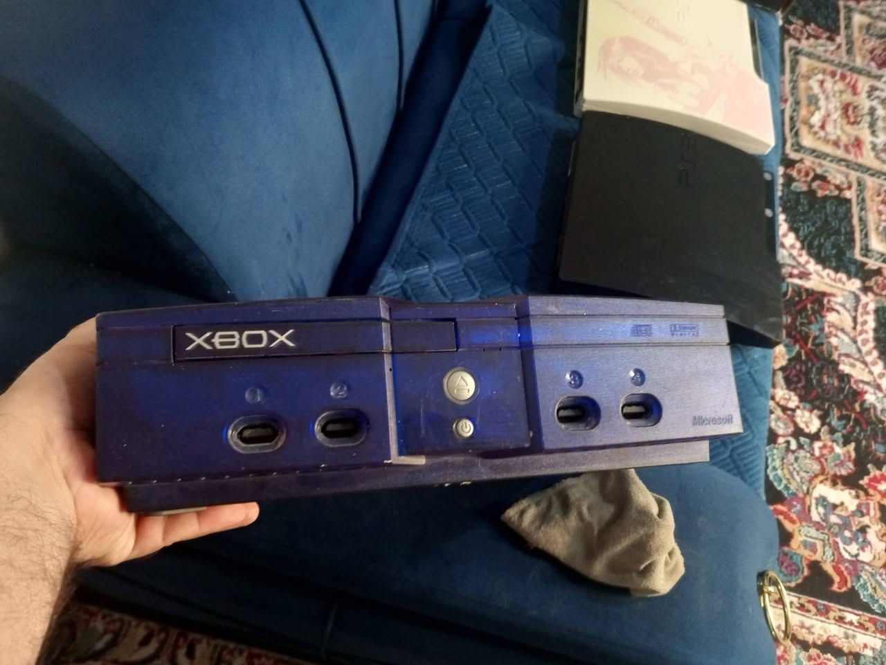 السلام عليكم 
جهازين اكسبوكس اورجنال
الاسود الي بالكارتون غير مطابق
والثاني ازرك شفاف
الاسود شغال ومهكر وكامل الملحقات  ويحتوي على هواي العاب بس السي دي غير شغال
اكرر السي دي غير شغال
الازرك الشفاف عاطل 
اثنينهم ب100 الف


**إذا كنت صاحب هذا الإعلان وتريد حذفه لأي سبب، رجاءا أرسل رسالة إلى الدعم الفني**