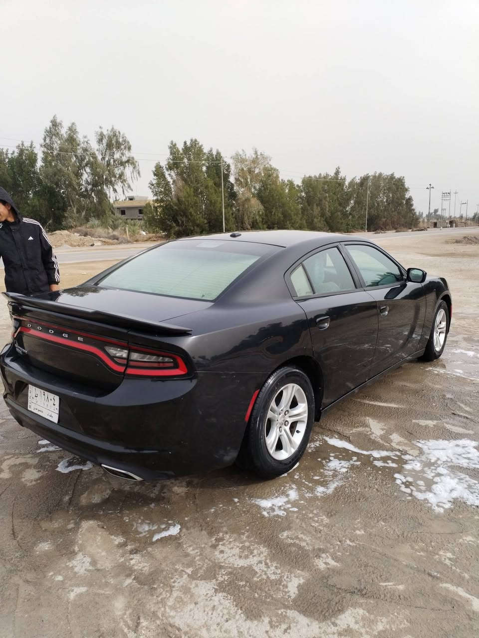 سلام عليكم جارجر للبيع موديل 16 كفاله عامه كما موضح بصوره 6سلندر  3600 عد المسافه 119 حقيقي سنويه بسمي فقط بارد قليل باب سائق رقم بغداد مشروع وطني السعر 190 ***********
