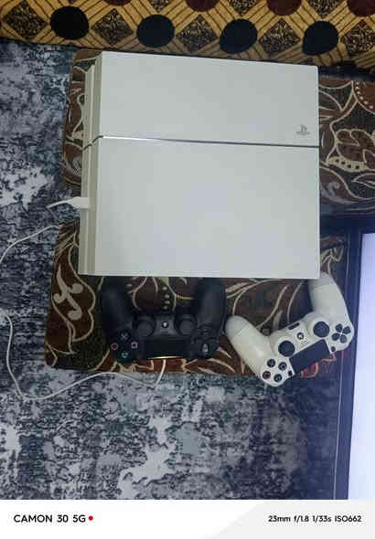 بلي 4 يدات اصلي ثنين ويا قرص دلايفر ويا 500 كيكه شرط لوك نظافه السعر 250 العنوان كركوك ***********
