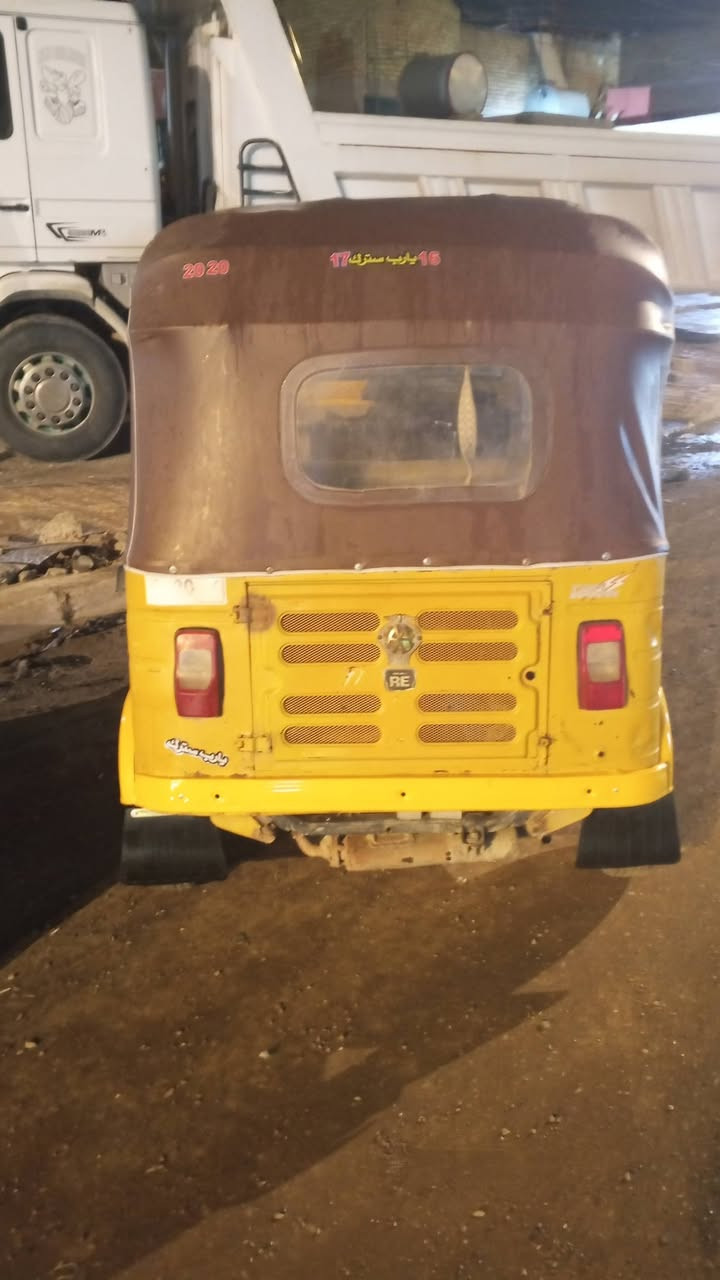 تكتك البيع موديل 18شهر 11 مكينه نضيفه تكتك بيه خياسات صفح وراق كامله بس لوصل مابيه وكفلك حلال وحرام وعشاير مكان بغداد المعامل الحسينيه تكتك كامله سعر 3500وبيه مجال *********** ***********
