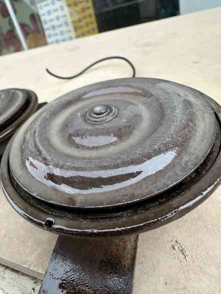 هورنات سيدان فيشة سودة 
مكاني النجف 
***********
توصيل موجود 
شرط الدكة مالتهم توصل للموصل 🫡
