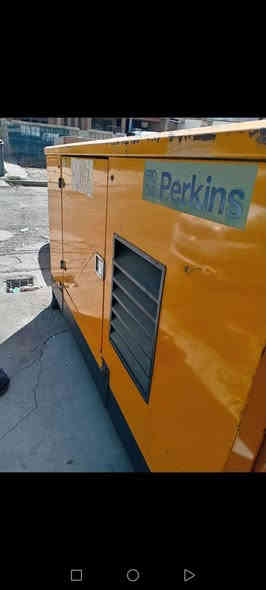 مولدة بيركنز ٤٥ كيفي كاتم نظيفة جدا سيت بلادي للبيع بغداد ***********
