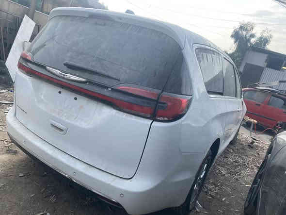 سلام عليكم 
كلايسلر باسفيكا موديل2023

بدون رقم ع وضعها تنباع 

مبدل بيها بابتين جهت السايق وبيها صبغ قمارة

رقم الشاصي مرفق بلصور 

السعر 170وبيها مجال للاستفسار ***********

العنوان بغداد الامين
