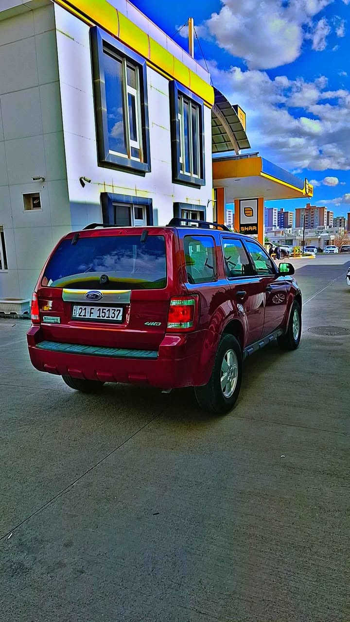 بە ناوی خوای گە ورە فۆردسکە یپ مۆدێل2011دە بڵ ئە کسل مە کینە چواربستۆن گێڕومە کینە بە شە رت سە  نە وی تا2028تازە یە107گە ڵاومعامە لە شوێن سلێمانی ***********. السليمانية, العراق
