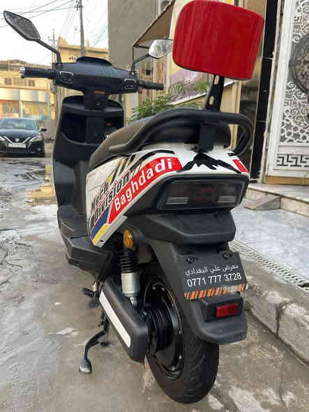 لسلام عليكم دراجه شحن للبيع G90  موديل 2024 بطاريات٦ كبار و لايت عالي ناصي و السرعه 50حقيقي و الدراجه نضيف مثل ما إشوف في الصوره وياها جادر و امرايات اضافيه و شاحنه جديده  و ابيعها بخصاره ولله لين محتاج الفلوس  / الرقم /***********/ المكان البلديات ضياء الحلفي قرب جامع سيد صلاح/ السعر 700 و بيها مجال للشراي
