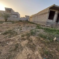 أرض • الهارونيه • ٢٠٠م