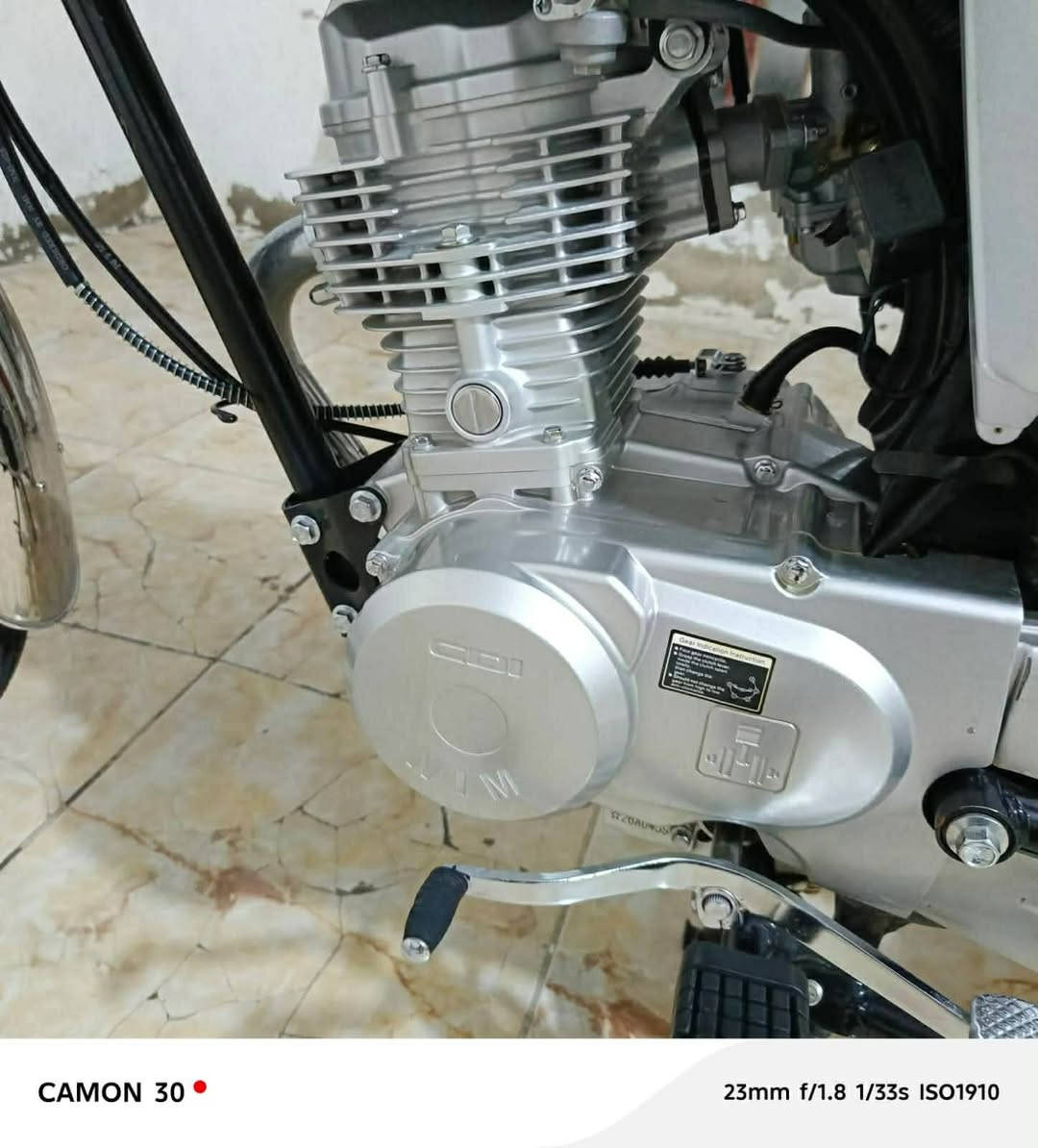 سلام عليكم نامة مديل 26 سكنر 3 احرف الاصلية مستخدمة شهرين فقط كفالة عامة سعرة 780 قفل
..رقم التليفون...***********
