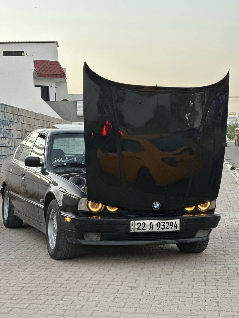سلام عليكم للبيع BMW 1993 مكفوله للاخير
فول مواصفات سقف سلايت ٣ طكات +ويل خليه +اربع جام كهرباء+قفل مركزي+سكيورتي شغال+لايتات حلقه وزنون+٣وضعيات قياده S +تبريد شرط الثلج بنكه كهربائي يعني انسى الحماوه+هوك بلادي +جك مال بم ام بلادي +دوسات بلاديه ما معمر+بدون ضربه جماليه فقط

رقم سنويه هزه جديد شرط التحويل سعر 63وبي مجال 

ملاحضه خوان :محرك شوي بي بخار! مكاني كركوك

***********
