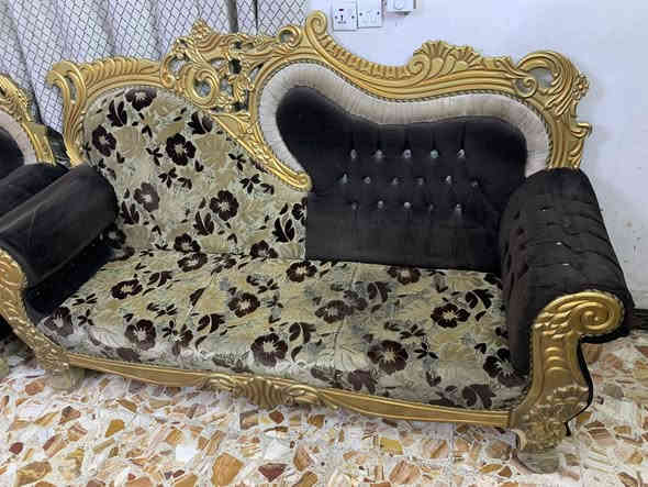 تخم للبيع نضيف 10 مقاعد مكان الدوره 
السعر 325 الف 
الاتصال ***********
