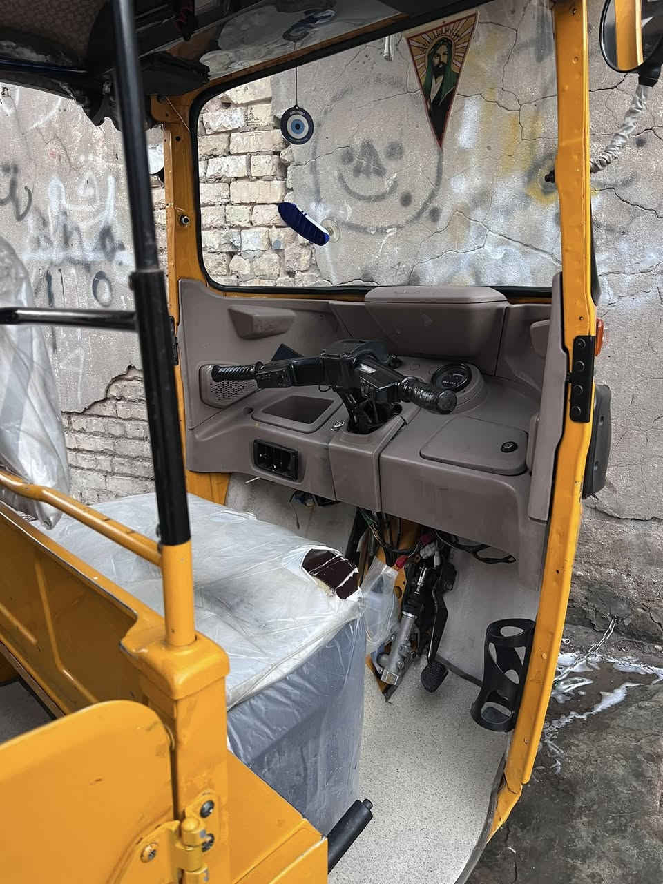 سلام عليكم تكتك مديل 2022 شهر 8 تكتك بيه لغد وتكمه فقط تكتك مكينه كفاله عامه كبل لشارع تخم تايرات جدد دبلات جدد ضفيره جديده خلفيه واماميه كشي جديد بيه رقم وسنويه 2 يوم احولك رقمي ***********
