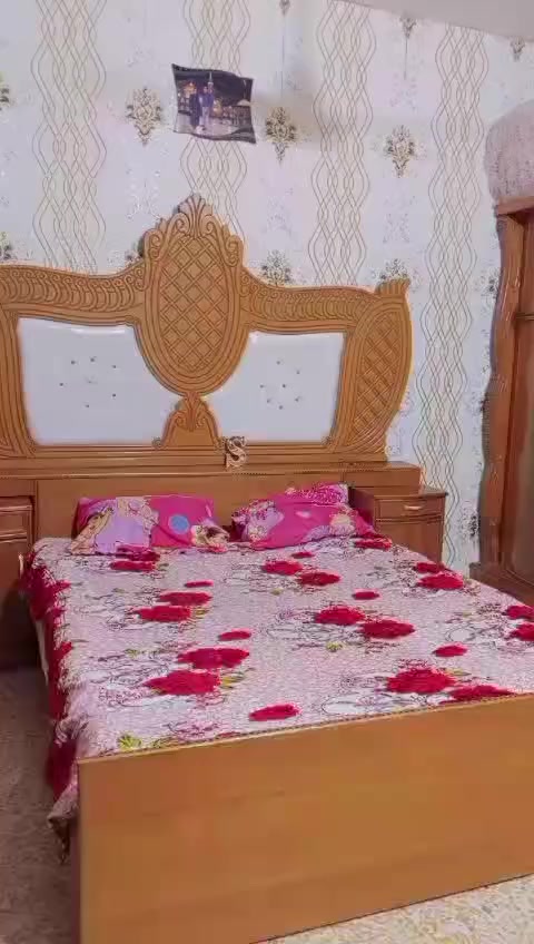 سلام عليكم غرفة جديدة للبيع
الاستفار خاص او ع رقم الهاتف ***********
