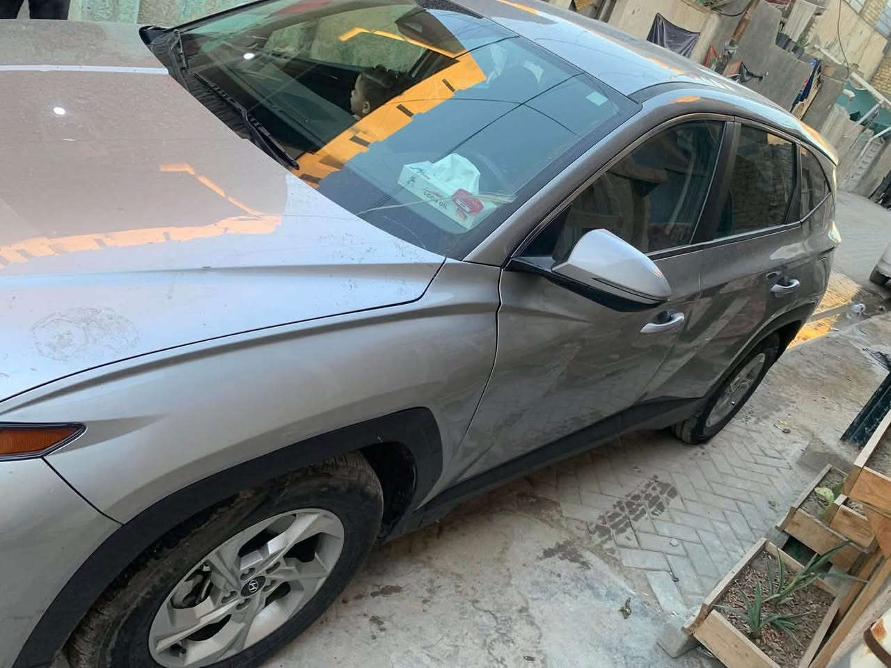 سلام عليكم
توسان 2022وارد امريكي حادث موضح بلمنشور رقم بغداد 
مواصفات رادار قياده ذاتيه سايد بريك كهرباء عنوان بغدادمدينه الصدرالسعر 168الف بيها مجال حك جيتك  ماشي 55 ميل ***********
