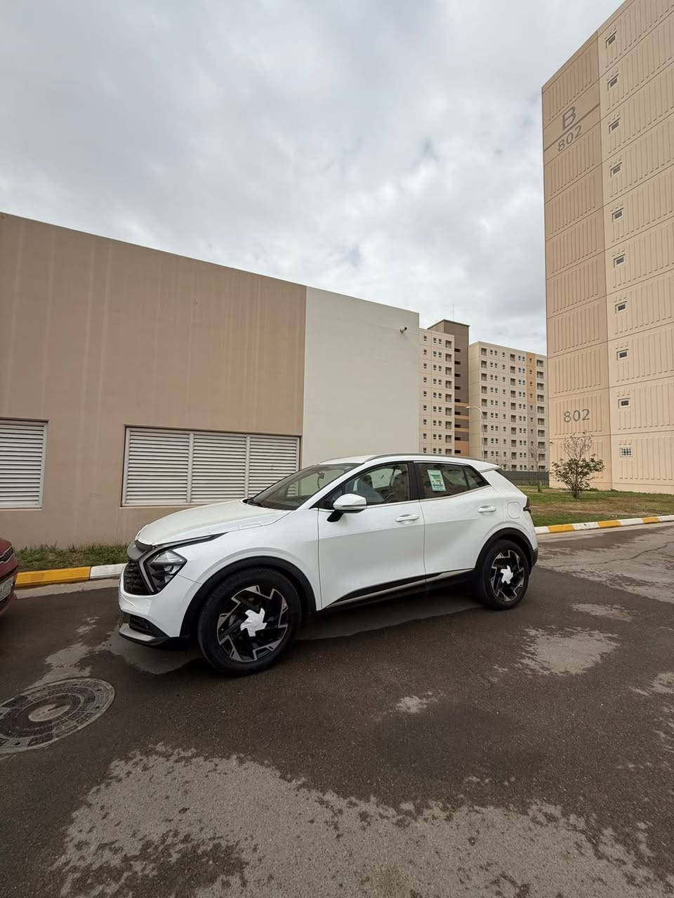 السلام عليكم سبورتج مكفوله من صبغ  بارد سياره كلش جديده ضمان شركه الدولية مديل 2023 السعر قفل 202 ورقه مكان سياره بغداد جديده رقمي ***********
