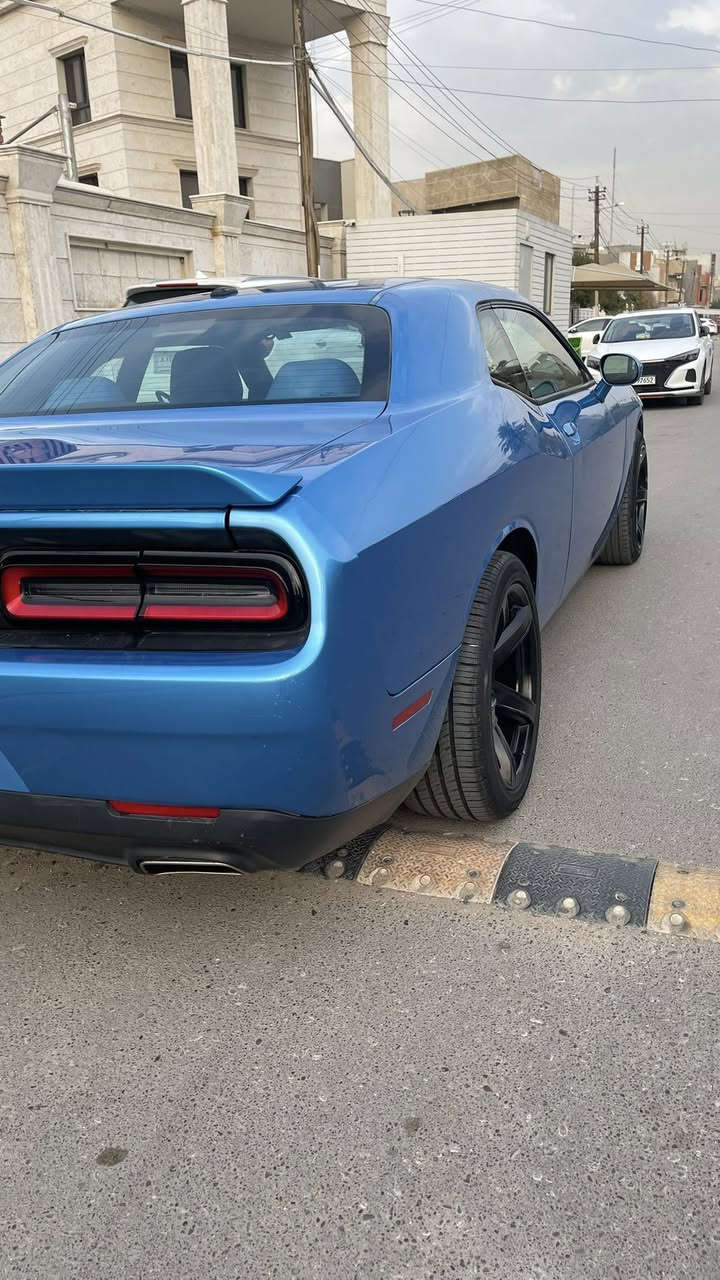 جالنجر موديل. 2019
لون بحري 
رقم بغداد بسمي  
ماشية ٧٠ 
مكينة وكير 
حدادية تايرات 
تبريد تدفئة 
مكفولات
صبغ قطعتين وبيهاا تصليح بدايات الدواخل 
بيهاا بنيد SRTفافون
ودعاميات 
غرفتهاا كلش حلوة  
مكاني بغداد حي الجامعة وسعرهاا بلاش 150وبيهاا مجال
***********
