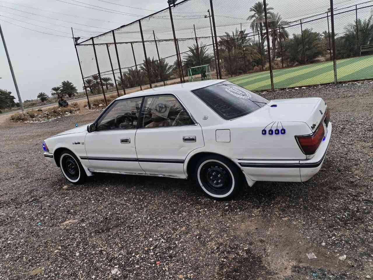 السلام عليكم هارتوب مديل مديل 90 مكفوله كفاله لا ضربه ولاكص مكفوله من الصبغ ال عام رقم بصره مشروع وطني سنويه جديده للغايت 28  مكينه ثنين ونص جديده كير  بل كارتون حداديه تخم تاير تبريد ثلج جاهزه من كلشي غرفه جديده دشبول جديد السعر 50  وبيه مجال للشراي مراوس اراوس حسب القناعه مكان السياره دوانيه قضاء غماس ***********  السياره مال جناي سنتر لوك شغال مسجل سستم سماعات تخم تاير ابو الخطه ويل عادي شرط ترايك 180 كهربائي كله شغاله
