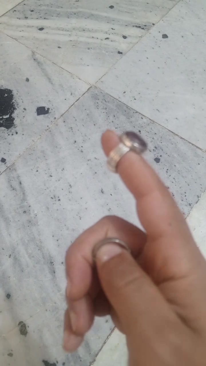 لما يعرف سعرهن لا يراسل. رجائن


**إذا كنت صاحب هذا الإعلان وتريد حذفه لأي سبب، رجاءا أرسل رسالة إلى الدعم الفني**