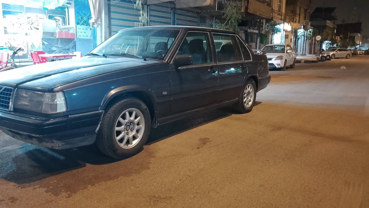 للبيع فالفو 940موديل 1994
سياره مصبوغه عام لأن جارده
تبريد شغال فول 

شاد شاشه مكان المسجل وكامره ويه البگ

تخم تاير جدد 

حداديه جديده

كهربائيات كله شغاله مابيه اي نقص

مكينه بلاد قبق اسود العوجه عادي 

گير اوتو ماتك

غرفه جديده جلد نفخ كشنات جلد ومدوشمه

عتب نفخ يدات نفخ ويل گب 

اي ستفسار ***********أو مراسله على الخاص

