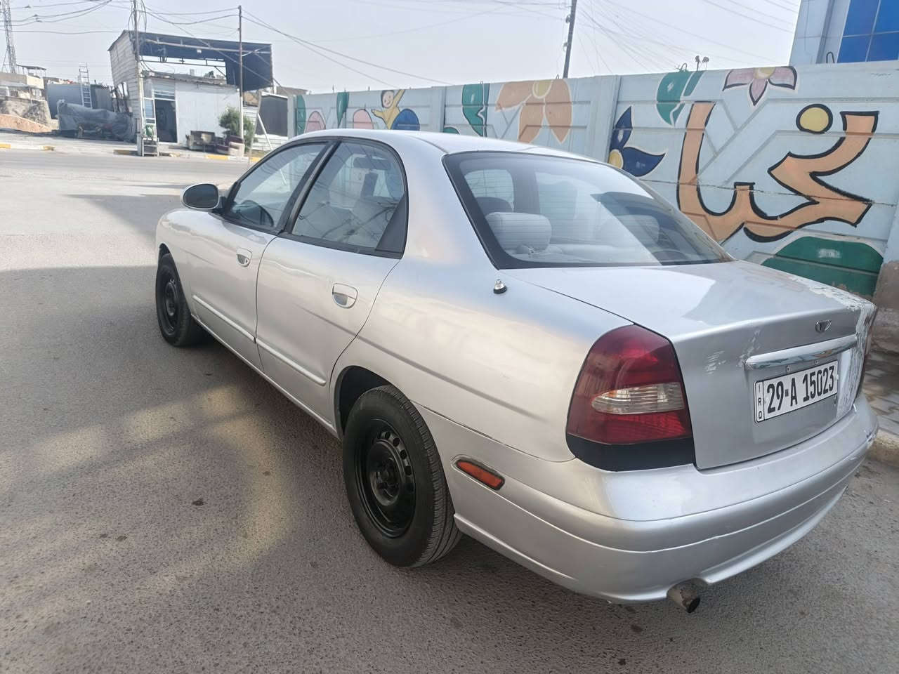 نوبرا ٢٠٠١ السيارة مصبوغة عام ما عدا قبع الجنطه بيه طخه موضحه بالصور
السياره نظيفه السياره باسمي رقمي إنكليزي هزه جديده رقم واسط السعر ٣٥ ورقه مكاني بغداد البياع الشهداء رقم الهاتف ***********
